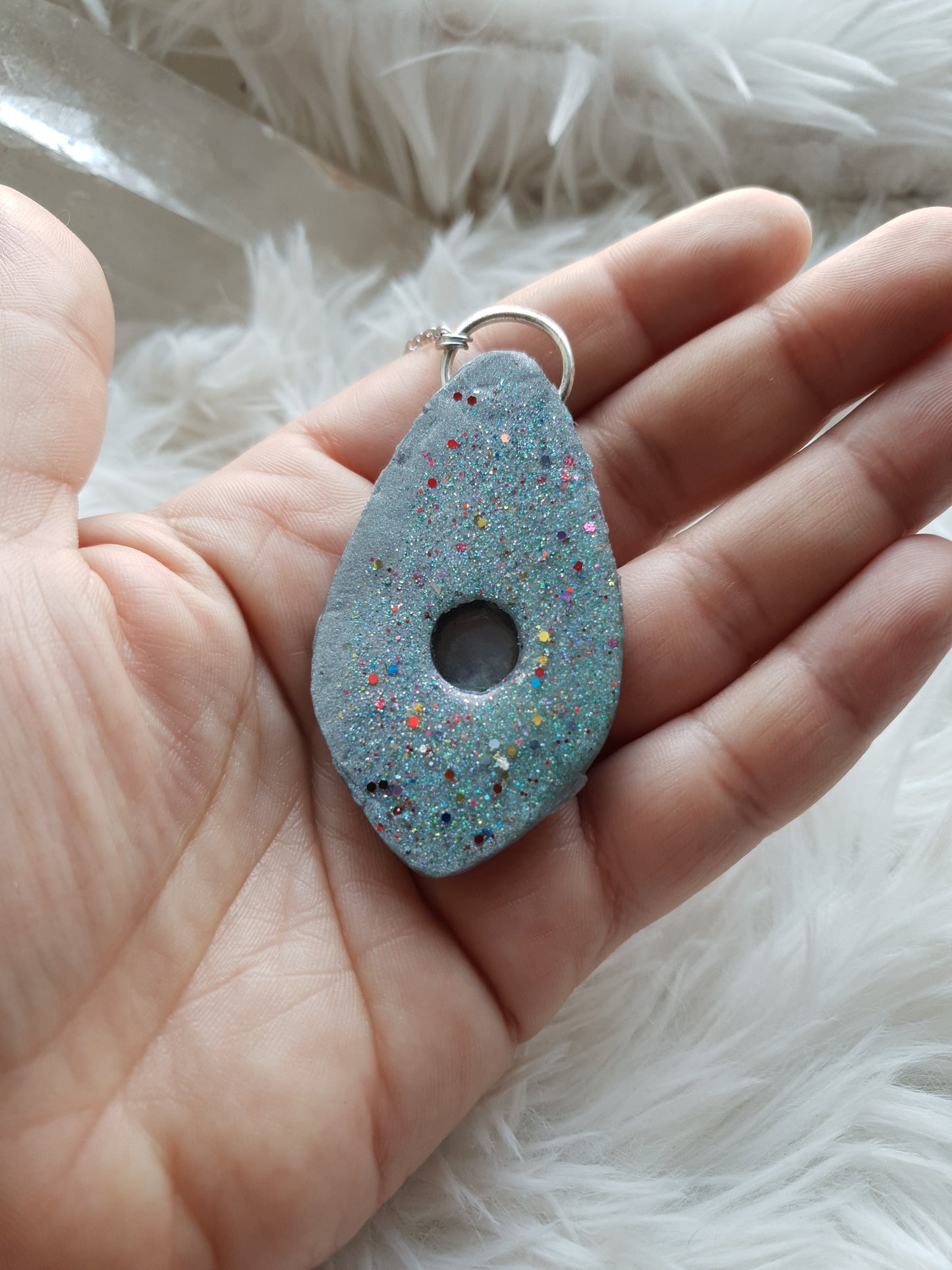 mjesečev kamen vilinski štit ogrlica - vilinska kolekcija