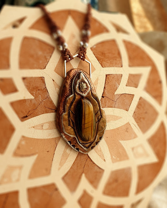 zlatno tigrovo oko i pirit ogrlica - vilinski štit