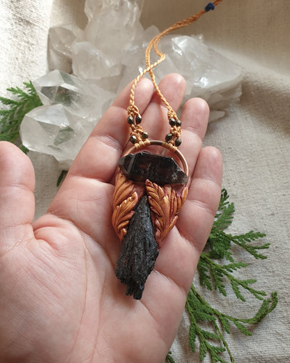 crni kijanit - dvostruko terminirani morion kvarc privjesak