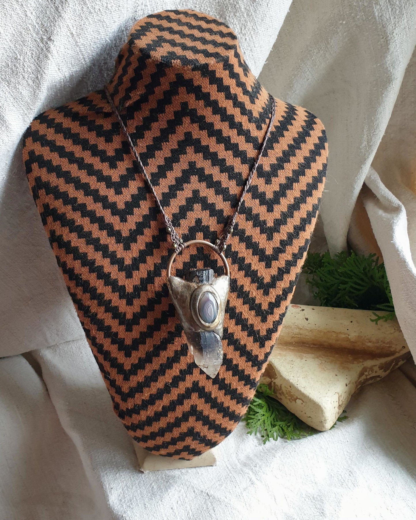 privjesak s dva lica - dimni kvarc - turmalin - tigrovo oko - ahat