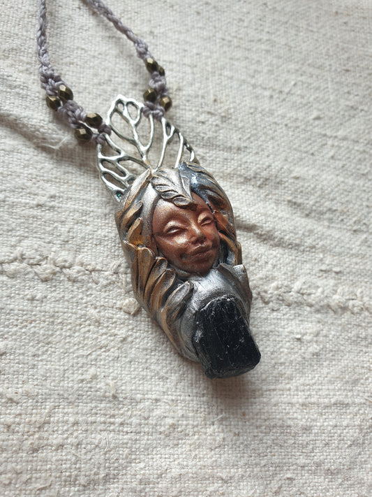 šumski crni turmalin čuvar ogrlica