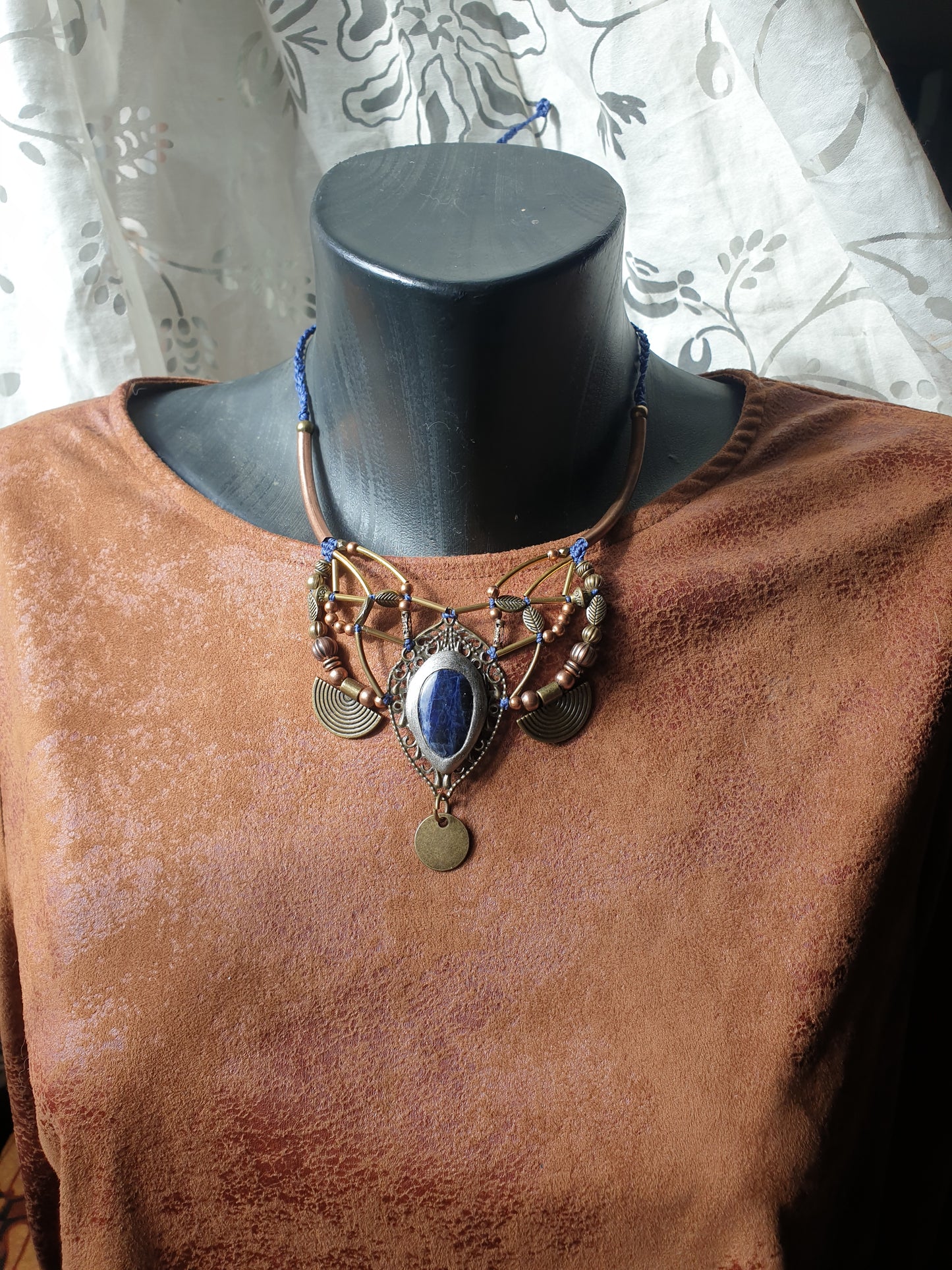 sodalit ogrlica - neo tribal bohemian ogrlica