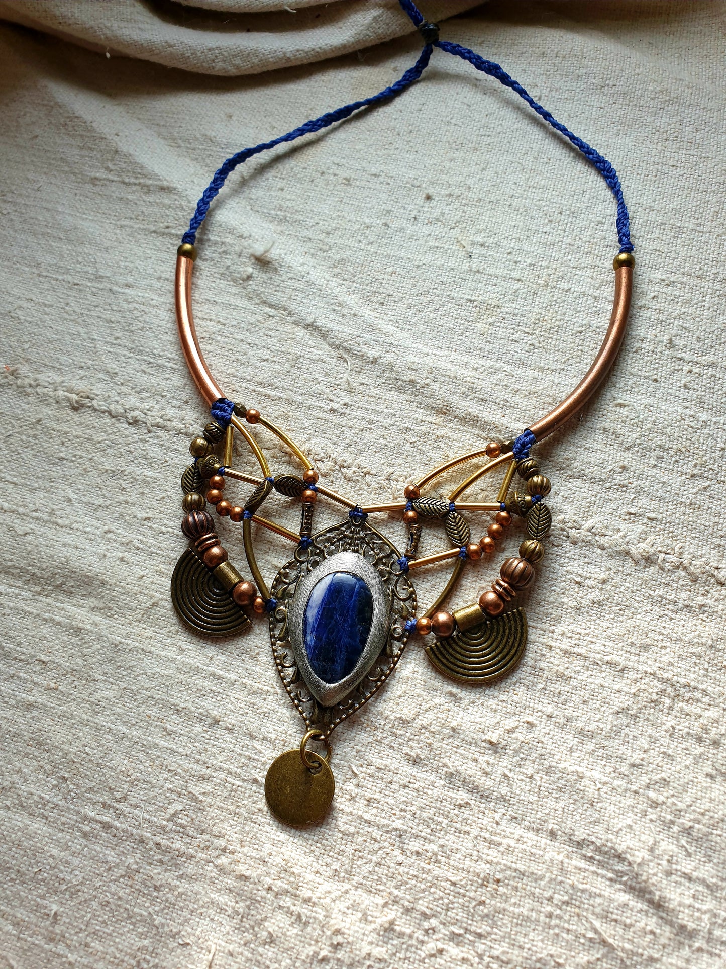 sodalit ogrlica - neo tribal bohemian ogrlica