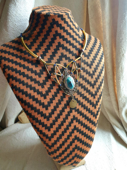 shattuckite - neo tribal boho ogrlica
