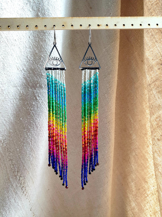 duga - naušnice od staklenih perli s granatom