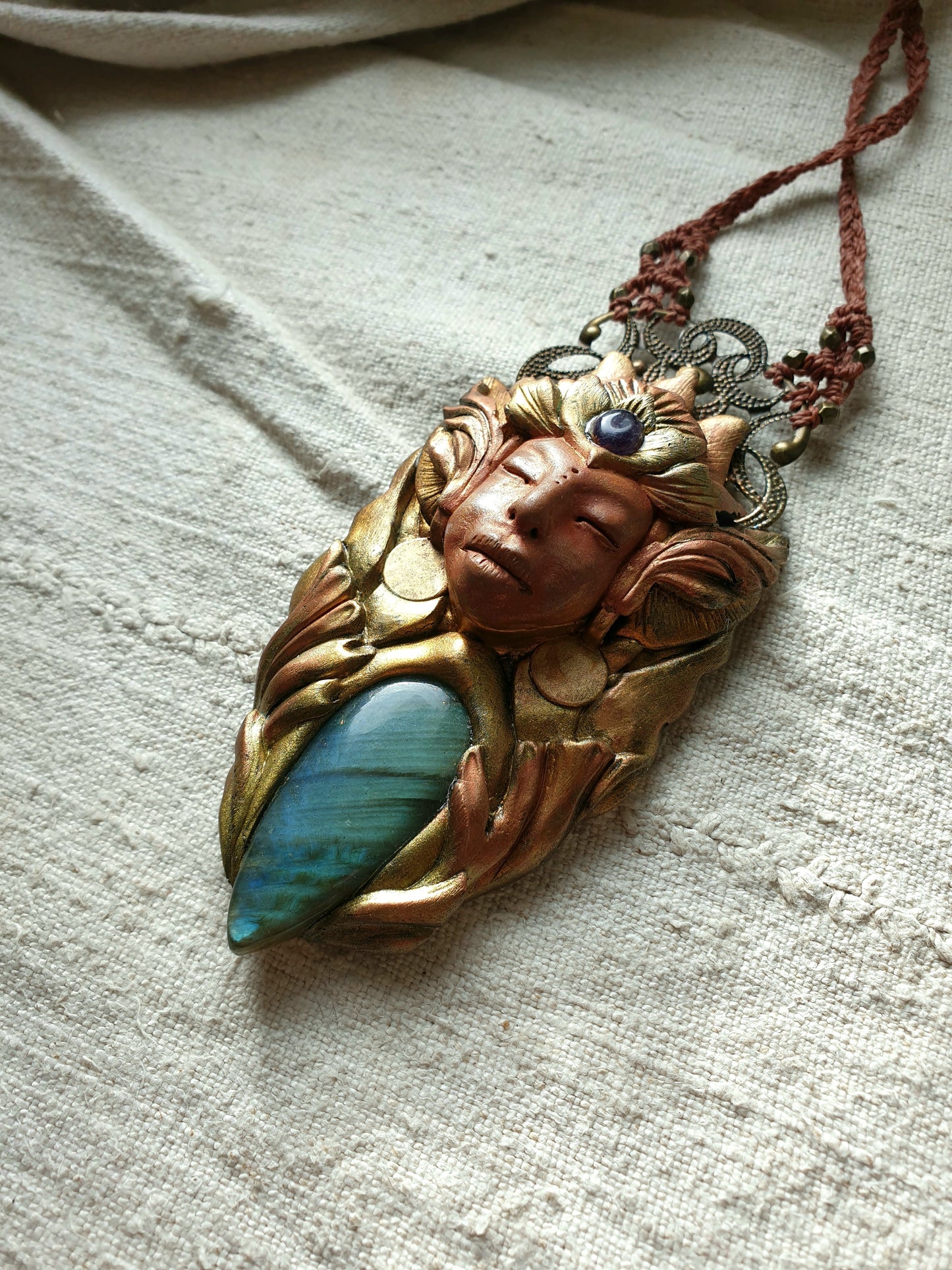 Plavi labradorit i ametist kristalni čuvar ogrlica