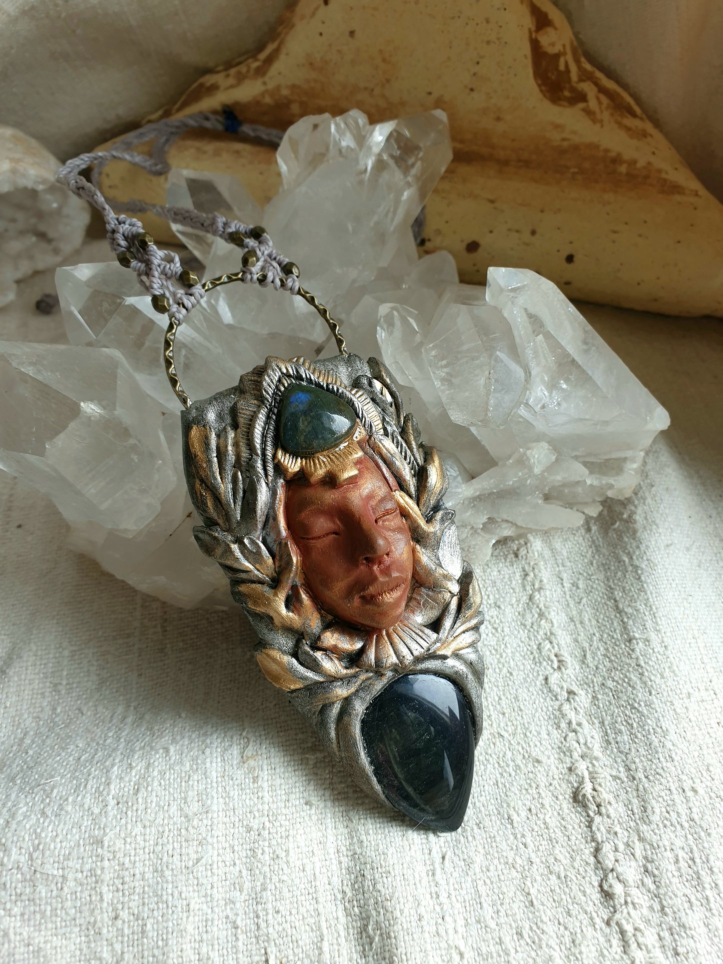 srebrni obsidijan i tamno plavi labradorit čuvar ogrlica