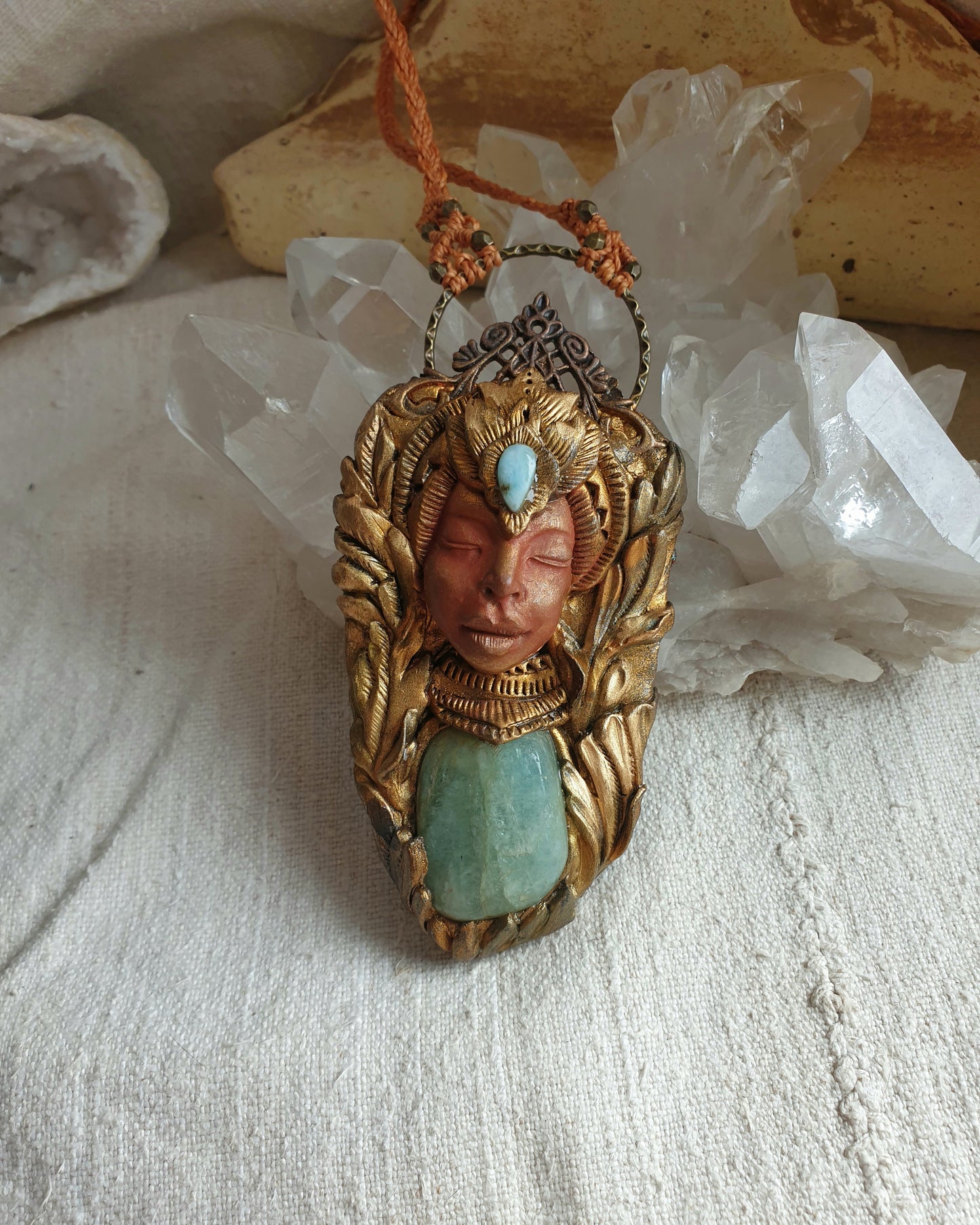 larimar iakvamarin kristalni čuvar statement ogrlica