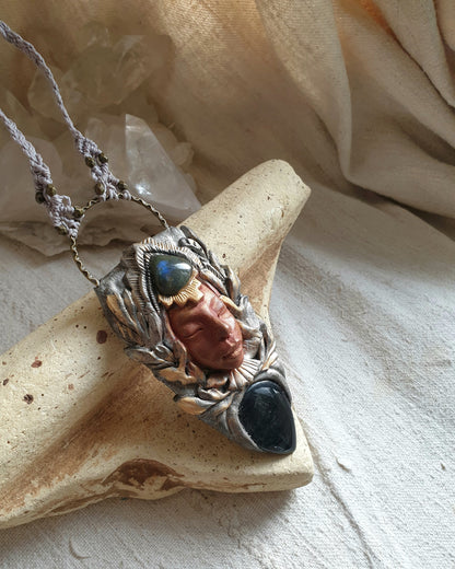 srebrni obsidijan i tamno plavi labradorit čuvar ogrlica