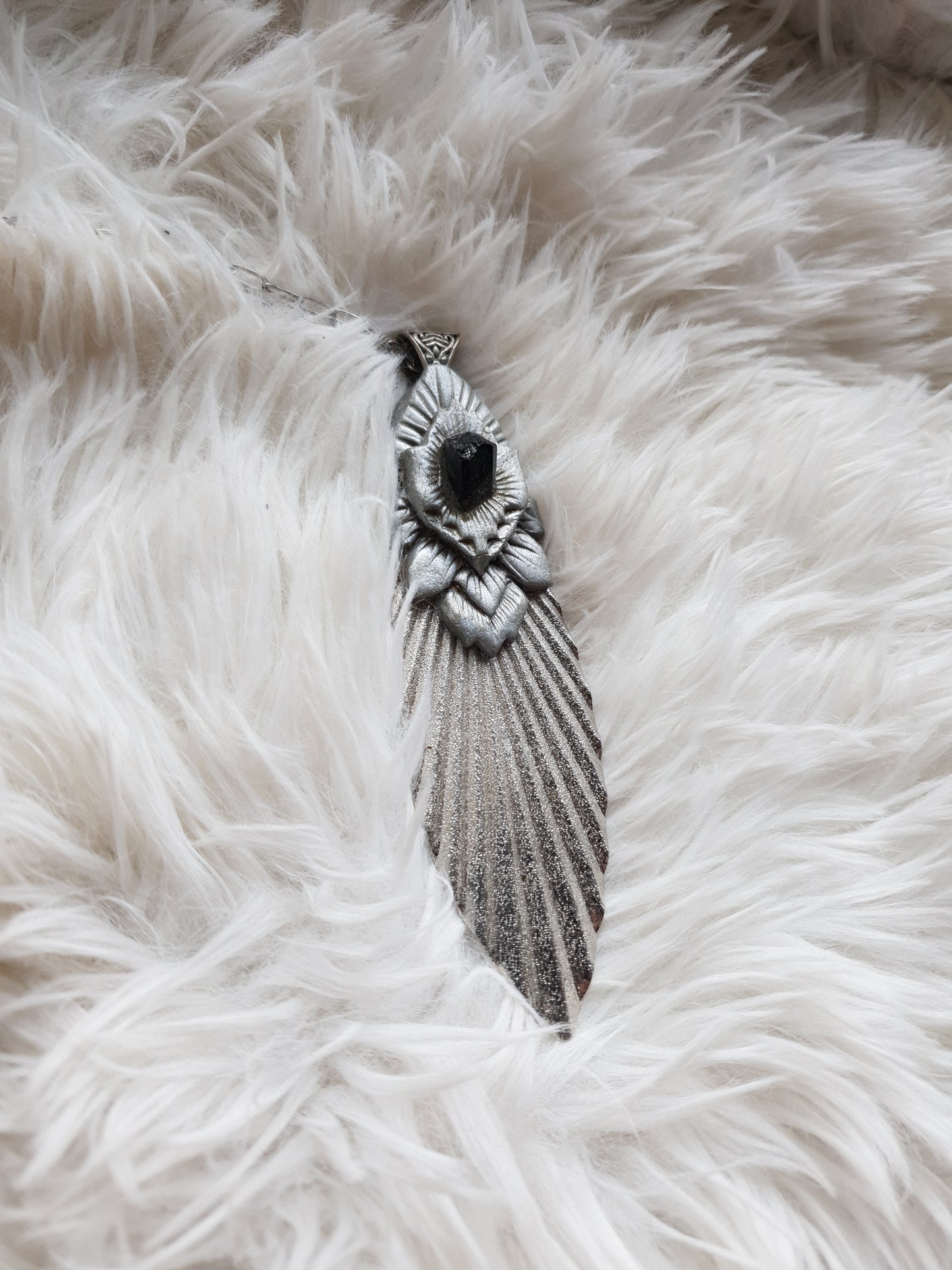 crni turmalin privjesak - vilinska kolekcija