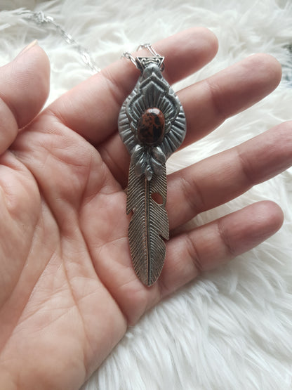 mahagoni obsidijan vilinsko pero privjesak