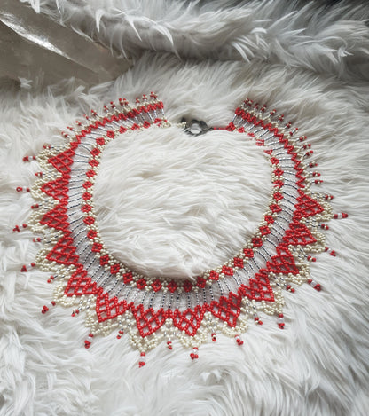 staklene perle ogrlica - bjela - crvena - prozirna - tradicijski nakit