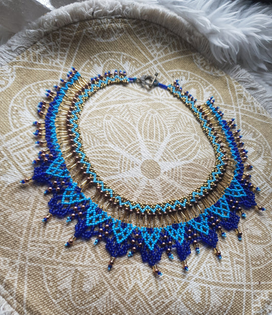 ogrlica od staklenih perlica - tradicijski nakit - plavo zlatno