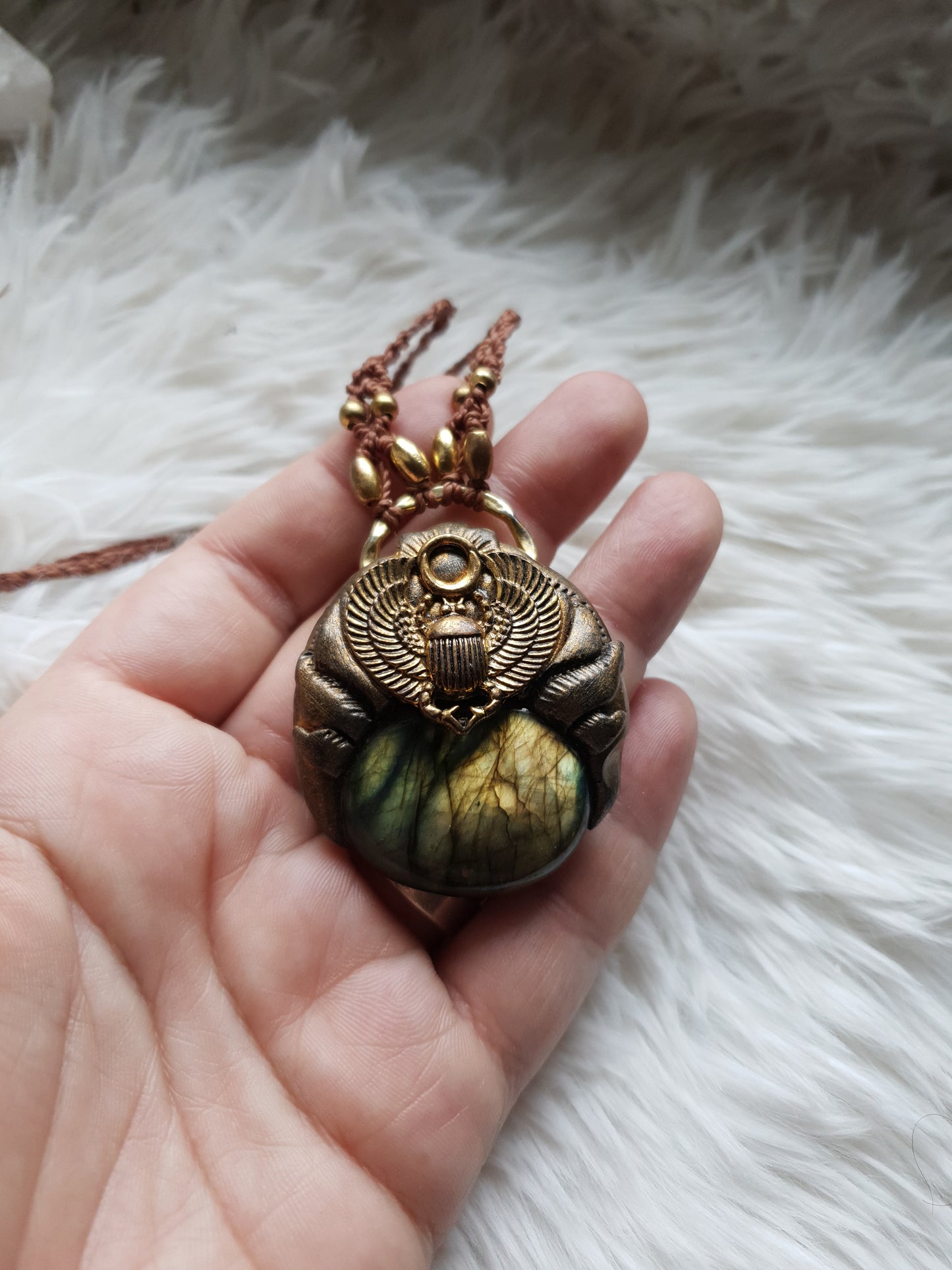 skarabej labradorit privjesak - khepri