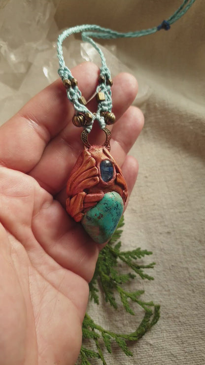 shattuckite i kijanit privjesak